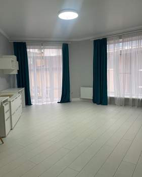 Дом 300м&sup2;, 2-этажный, участок 6 сот.  