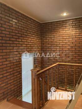 Дом 160м², 2-этажный, участок 1 сот.  