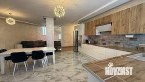 Дом 309м&sup2;, 2-этажный, участок 6 сот.  