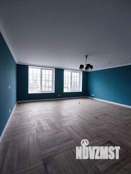 Дом 450м², 3-этажный, участок 5 сот.  