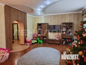 Дом 175м&sup2;, 2-этажный, участок 4 сот.  