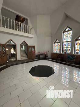 Дом 758м&sup2;, 4-этажный, участок 16 сот.  