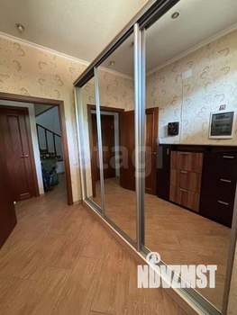 Дом 255м², 3-этажный, участок 3 сот.  