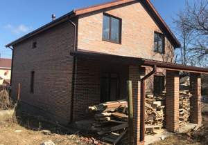 Дом 220м&sup2;, 2-этажный, участок 4 сот.  