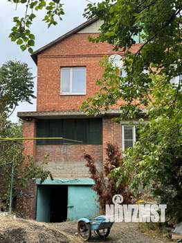 Дом 258м², 3-этажный, участок 6 сот.  