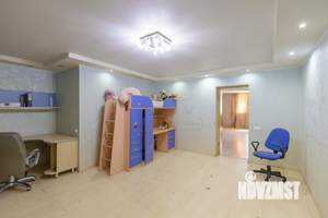 Дом 230м&sup2;, 1-этажный, участок 12 сот.  