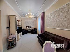 Дом 260м², 3-этажный, участок 3 сот.  
