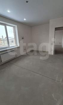 Дом 175м&sup2;, 2-этажный, участок 4 сот.  