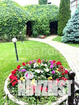 Дом 448м&sup2;, 3-этажный, участок 8 сот.  