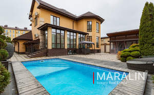 Дом 550м², 3-этажный, участок 6 сот.  