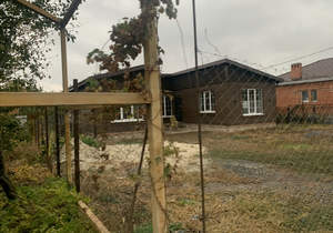 Дом 110м&sup2;, 1-этажный, участок 6 сот.  