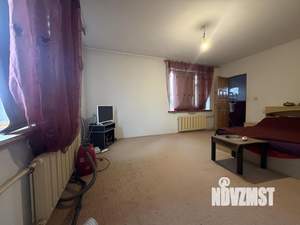 Дом 242м&sup2;, 3-этажный, участок 5 сот.  