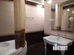 Дом 110м&sup2;, 2-этажный, участок 6 сот.  