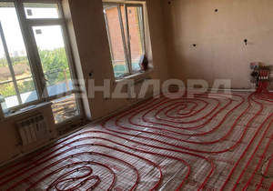 Дом 130м&sup2;, 1-этажный, участок 6 сот.  