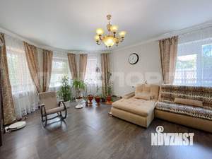 Дом 290м², 2-этажный, участок 5 сот.  