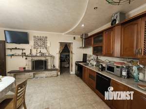 Дом 133м&sup2;, 2-этажный, участок 10 сот.  