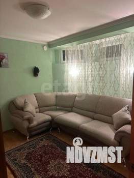 Дом 246м², 3-этажный, участок 3 сот.  