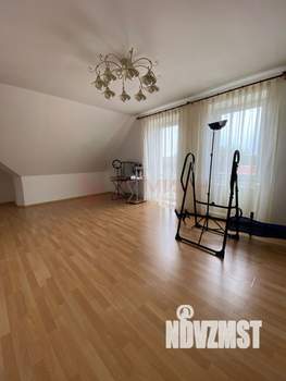Дом 250м², 3-этажный, участок 6 сот.  