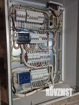 Дом 220м², 2-этажный, участок 6 сот.  