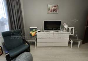 Дом 280м², 3-этажный, участок 3 сот.  