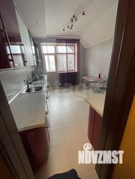 Дом 400м&sup2;, 3-этажный, участок 4 сот.  