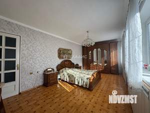 Дом 348м², 2-этажный, участок 4 сот.  
