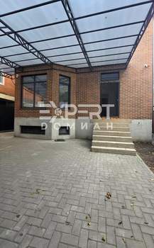 Дом 180м&sup2;, 2-этажный, участок 2 сот.  