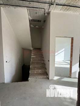 Дом 240м&sup2;, 2-этажный, участок 3 сот.  