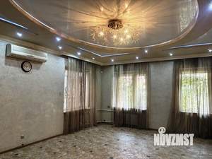 Дом 315м², 3-этажный, участок 5 сот.  