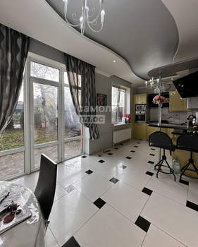 Дом 136м², 2-этажный, участок 3 сот.  