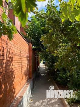 Дом 217м&sup2;, 3-этажный, участок 3 сот.  