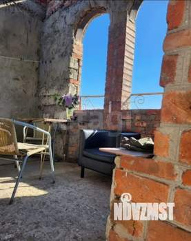 Дом 100м&sup2;, 2-этажный, участок 7 сот.  