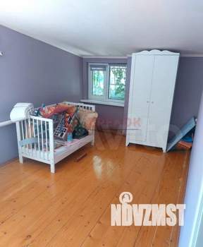 Дом 150м&sup2;, 3-этажный, участок 6 сот.  