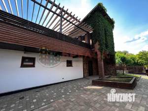 Дом 205м², 2-этажный, участок 4 сот.  