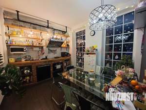 Дом 130м&sup2;, 2-этажный, участок 4 сот.  