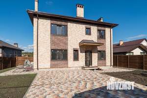 Дом 140м², 2-этажный, участок 4 сот.  