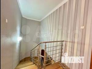 Дом 292м&sup2;, 3-этажный, участок 6 сот.  