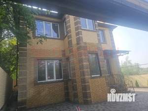 Дом 208м&sup2;, 2-этажный, участок 5 сот.  