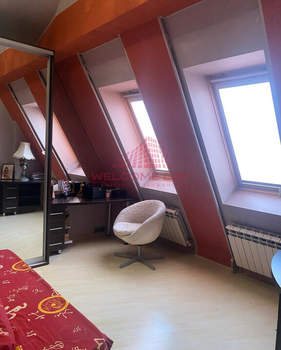 Дом 178м², 3-этажный, участок 4 сот.  