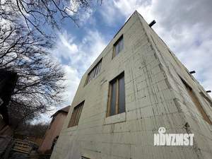 Дом 430м&sup2;, 3-этажный, участок 12 сот.  