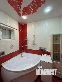 Дом 163м&sup2;, 2-этажный, участок 4 сот.  