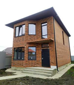 Дом 150м&sup2;, 2-этажный, участок 5 сот.  