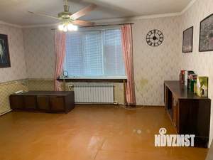 Дом 100м&sup2;, 2-этажный, участок 3 сот.  