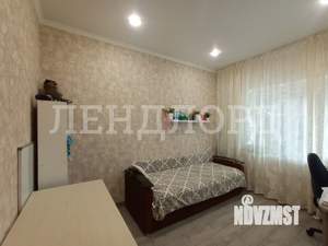 Дом 97м&sup2;, 2-этажный, участок 3 сот.  