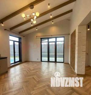 Дом 130м&sup2;, 1-этажный, участок 5 сот.  