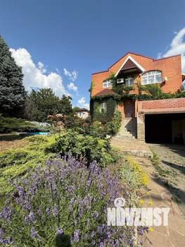 Дом 240м², 2-этажный, участок 6 сот.  