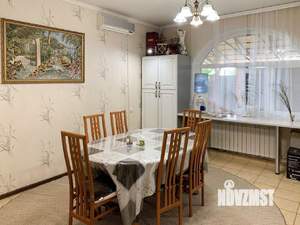 Дом 220м², 2-этажный, участок 4 сот.  