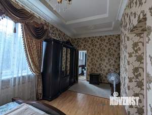 Дом 362м², 2-этажный, участок 4 сот.  