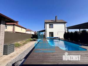 Дом 178м², 2-этажный, участок 8 сот.  