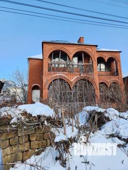 Дом 377м&sup2;, 3-этажный, участок 6 сот.  